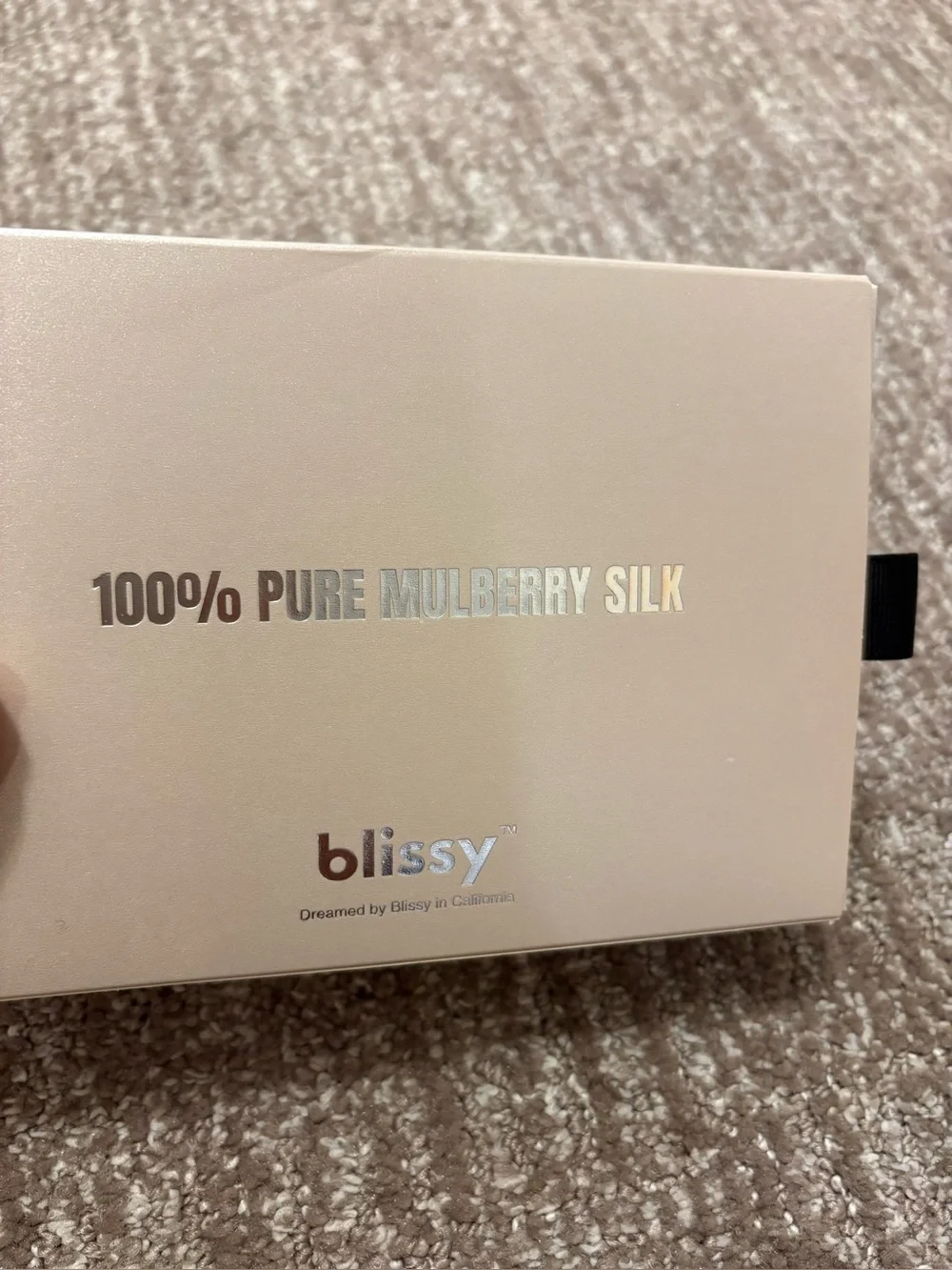 blissy Premium Silk Pillowcase - White - Queen Size - New in Box - Great Gift!